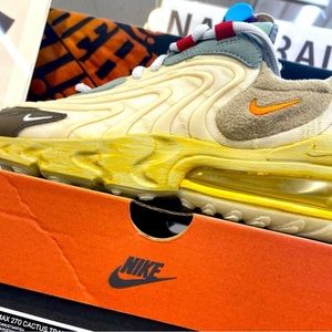 Travis Scott air max (9 in men)